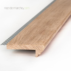 Nez de marche Chêne 85x28mm avec grille (style)
