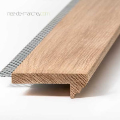 Nez de marche Chêne 85x28mm avec grille (style)