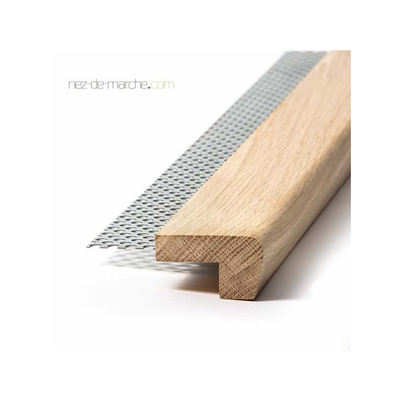 Nez de marche Chêne 48x28mm avec grille